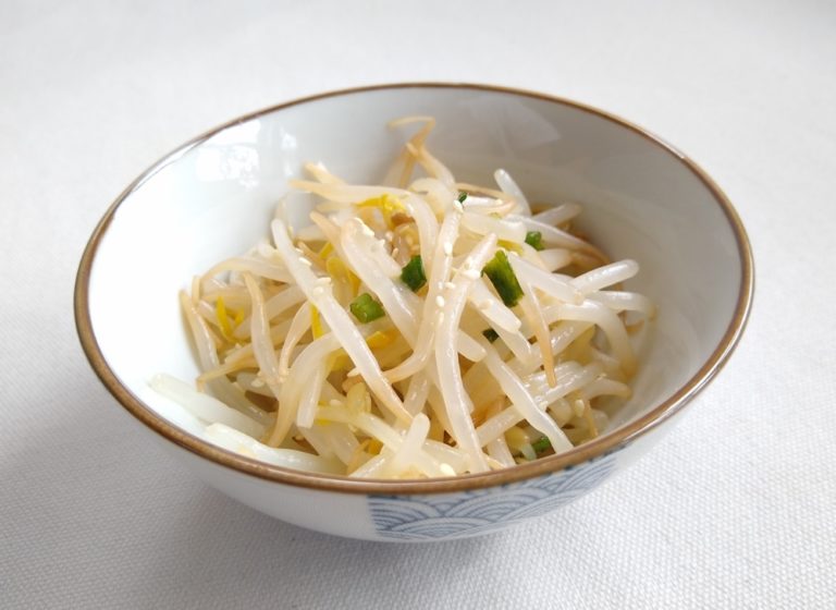 Read more about the article Mung Bean Sprout Salad